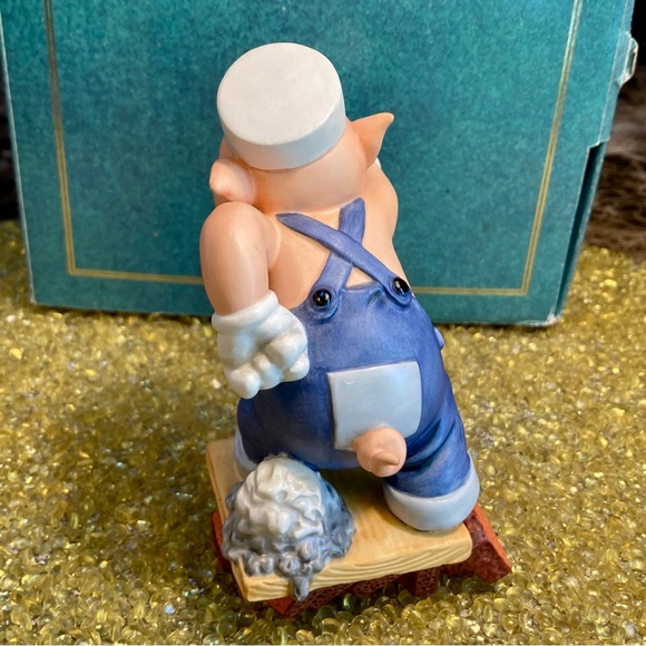 WDCC Practical Pig - Picture 5 of 16